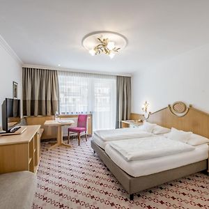 Standard Zimmer mit Kingsize-Bett